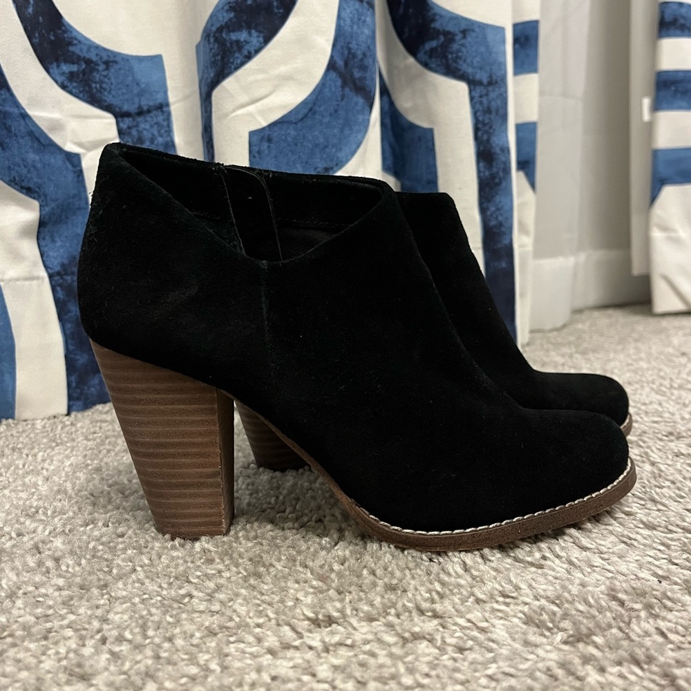 Splendid Daphne black suede booties.  Size 7.  Work once.
